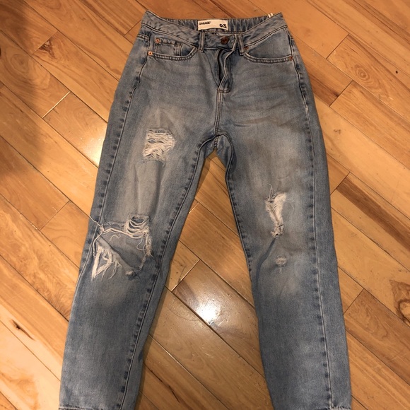 Ripped Mom Jeans - Picture 1 of 5